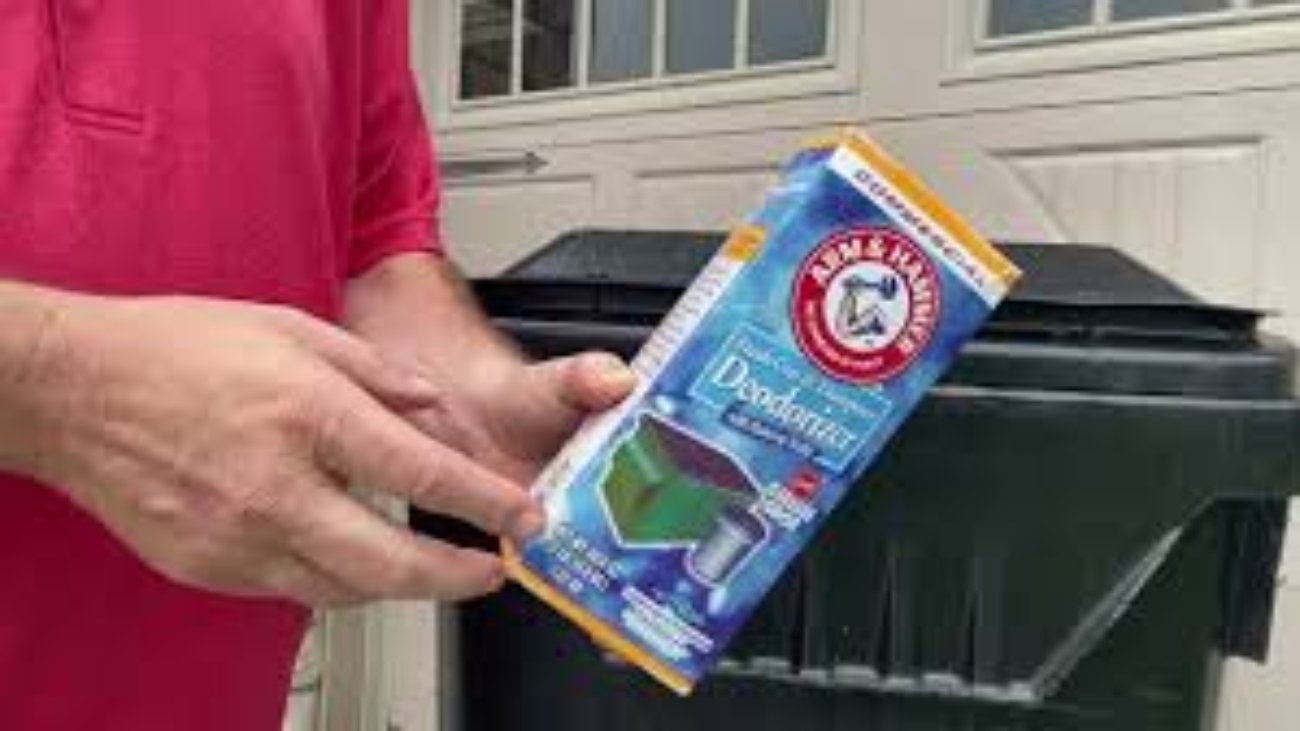 (Keep Trash Areas Fresh and Clean)